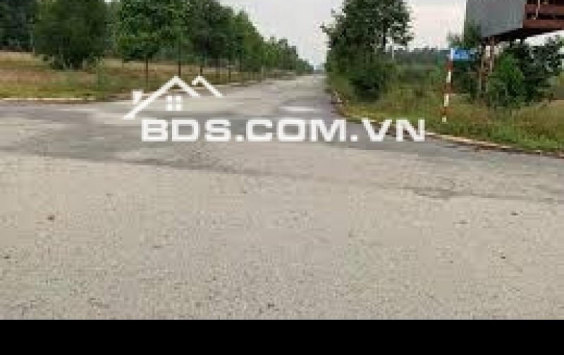CHỦ NGỘP BÁN RẺ LÔ ĐẤT 250M2 NGAY TRƯỜNG HỌC - CHỢ VÀ KCN GIÁ CHỈ 340TR